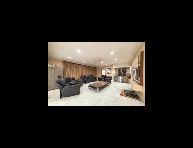 4 BEDROOM HOUSE FOR SALE IN EVELEIGH